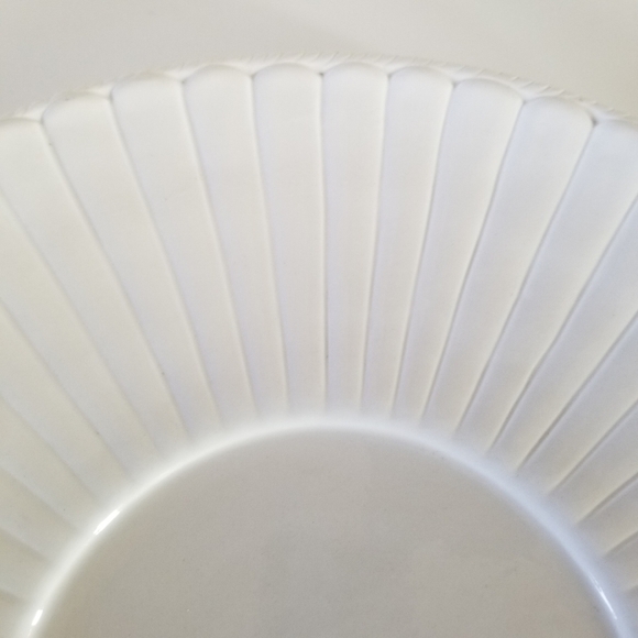 Vintage | Italian Sunburst Pattern Platter - Picture 2 of 9